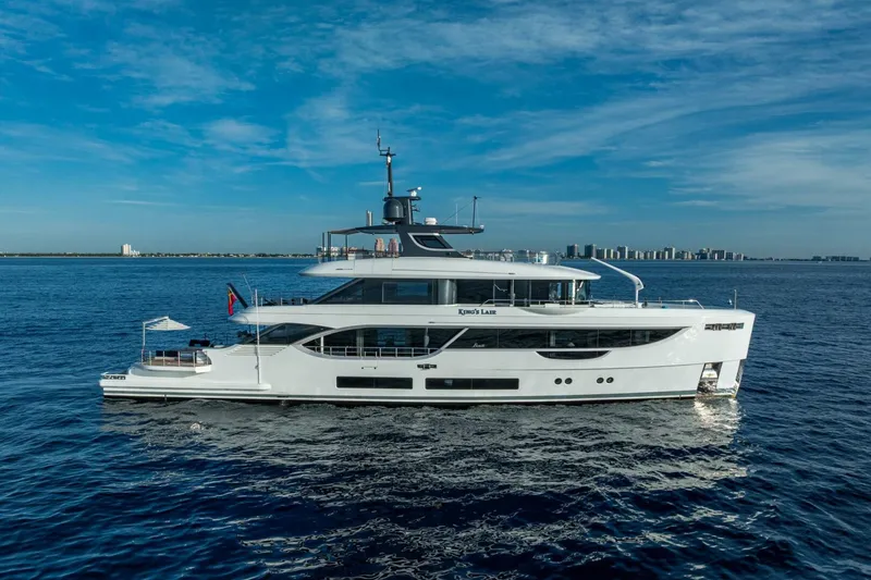 Slide: The Image of Benetti 34M OASIS 2023 - 5506767