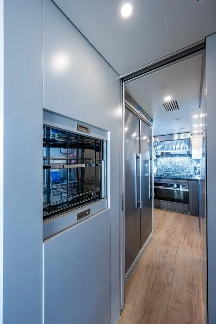 Slide: The Image of Benetti 34M OASIS 2023 - 5506812