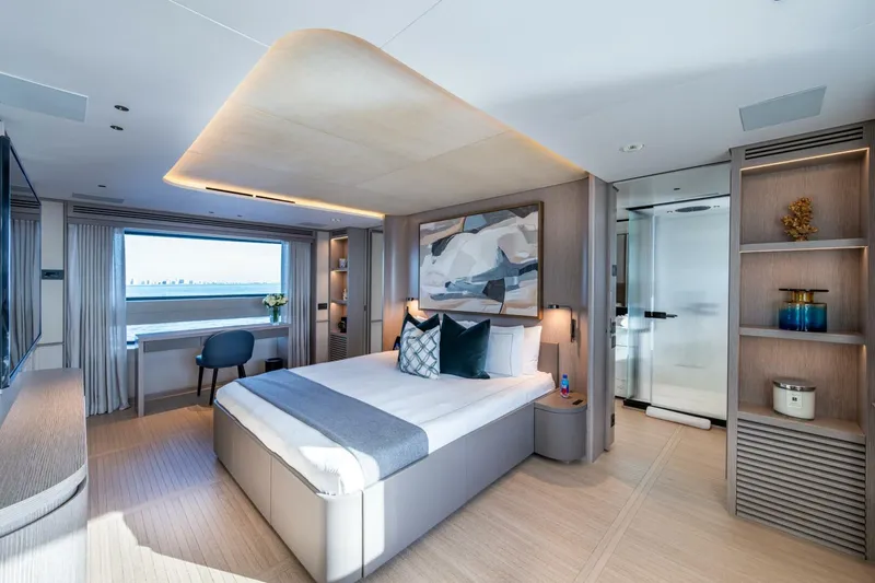 Slide: The Image of Benetti 34M OASIS 2023 - 5506869
