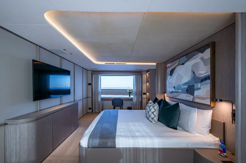 Slide: The Image of Benetti 34M OASIS 2023 - 5506870