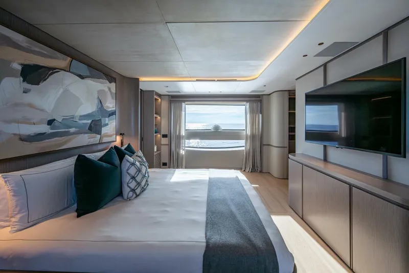 Slide: The Image of Benetti 34M OASIS 2023 - 5506872