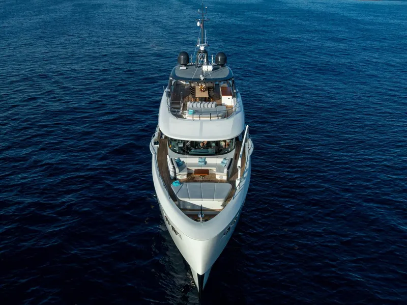 Slide: The Image of Benetti 34M OASIS 2023 - 5506770