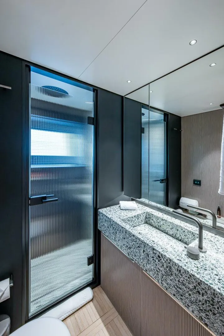 Slide: The Image of Benetti 34M OASIS 2023 - 5506916