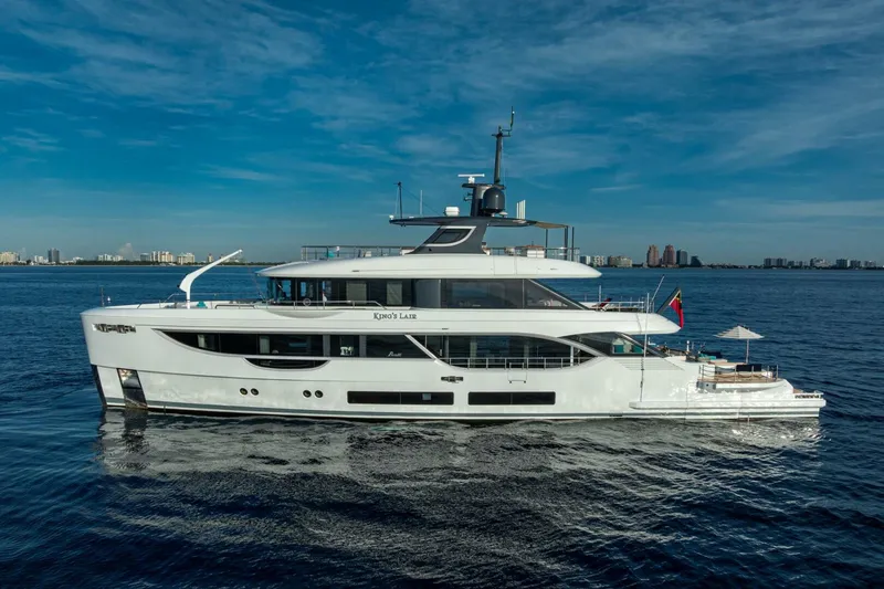 Slide: The Image of Benetti 34M OASIS 2023 - 5506774