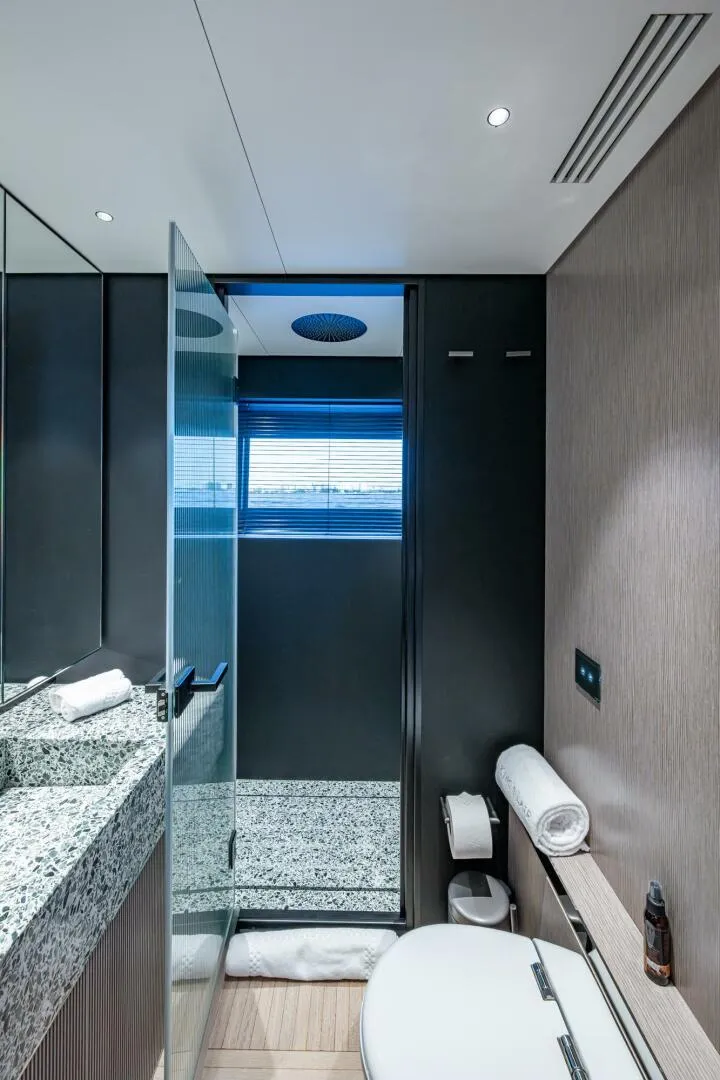 Slide: The Image of Benetti 34M OASIS 2023 - 5506930