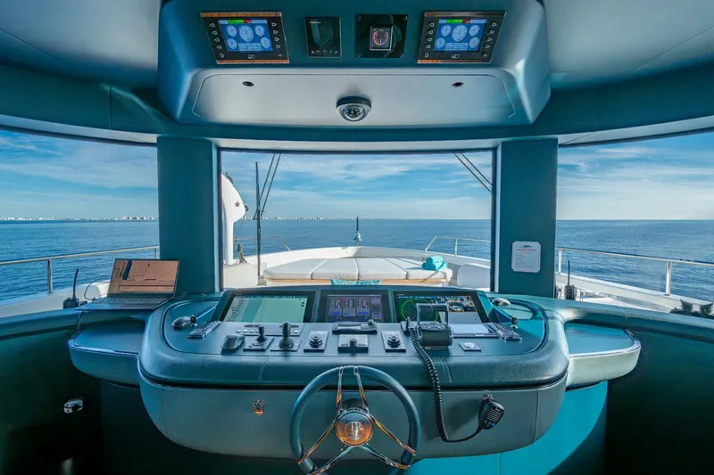 Slide: The Image of Benetti 34M OASIS 2023 - 5506939