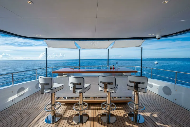 Slide: The Image of Benetti 34M OASIS 2023 - 7647527