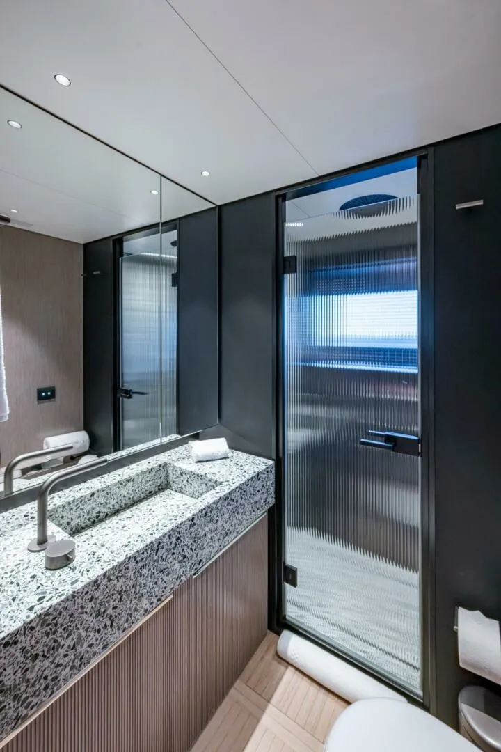 Slide: The Image of Benetti 34M OASIS 2023 - 7647499