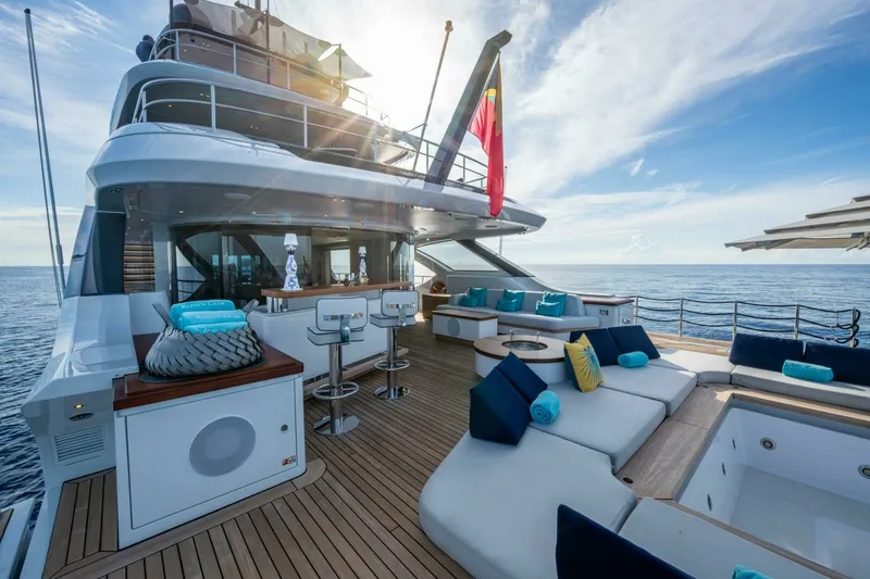 Slide: The Image of Benetti 34M OASIS 2023 - 7647429