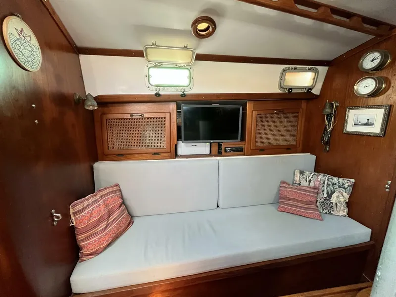 Slide: The Image of Southern Cross 39 1986 - 5506842