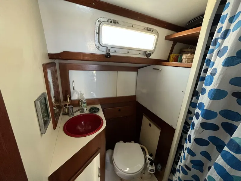 Slide: The Image of Southern Cross 39 1986 - 5506844