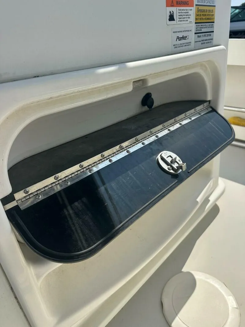 Slide: The Image of Parker Marine 2100 Special Edition 2015 - 5507230