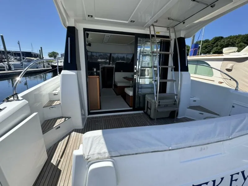Slide: The Image of Jeanneau Velasco 37F 2016 - 5507908