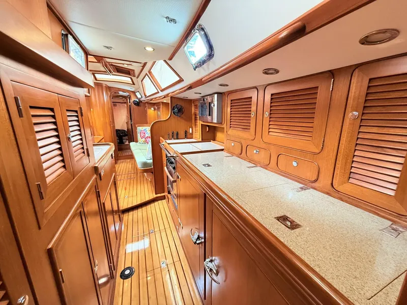 Slide: The Image of Hylas 46 Center Cockpit 2008 - 5549657