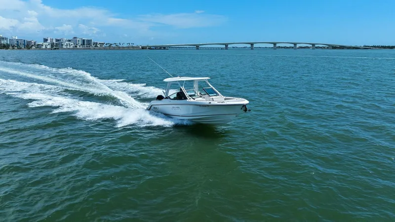 Slide: The Image of 2023 Boston Whaler 240 Vantage - Profile Bow 3/4 Starboard - 5538649