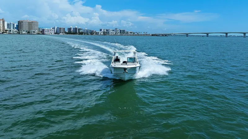 Slide: The Image of 2023 Boston Whaler 240 Vantage - Profile Bow - 5538651