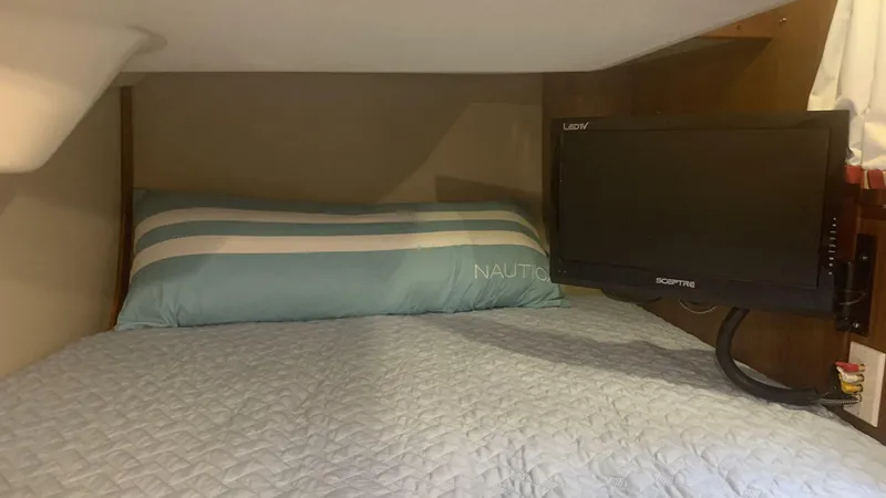 Slide: The Image of Hunter 30 T 1991 - 5508467