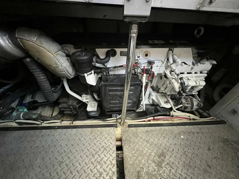 Slide: The Image of 2006 Carver 444 Cockpit Motor Yacht - Engine Room - 5511831