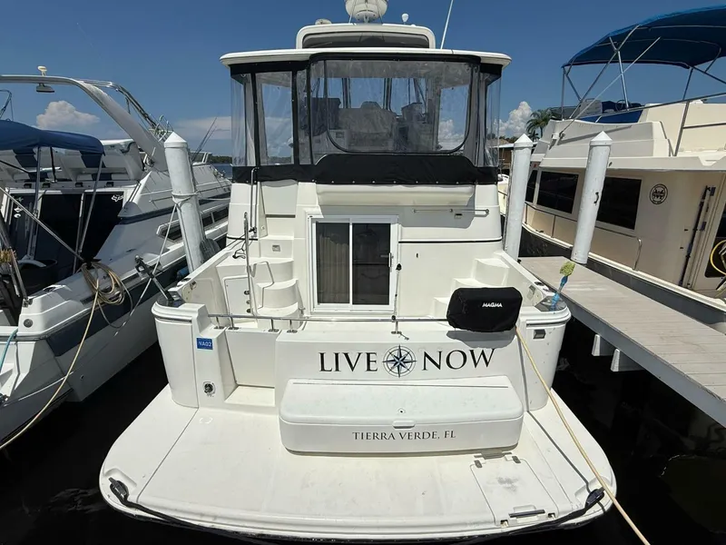 Slide: The Image of 2006 Carver 444 Cockpit Motor Yacht - Profile - 5572643