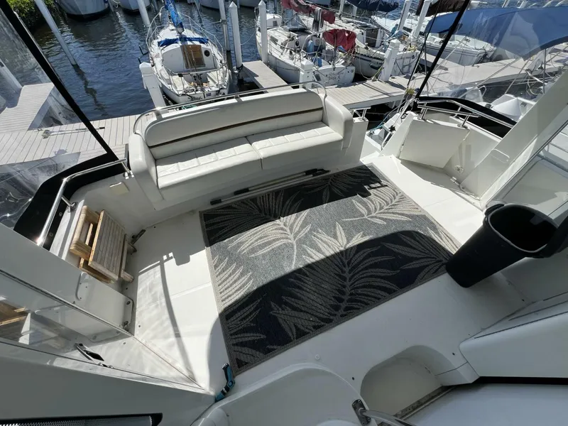 Slide: The Image of 2006 Carver 444 Cockpit Motor Yacht - Cockpit - 5511816