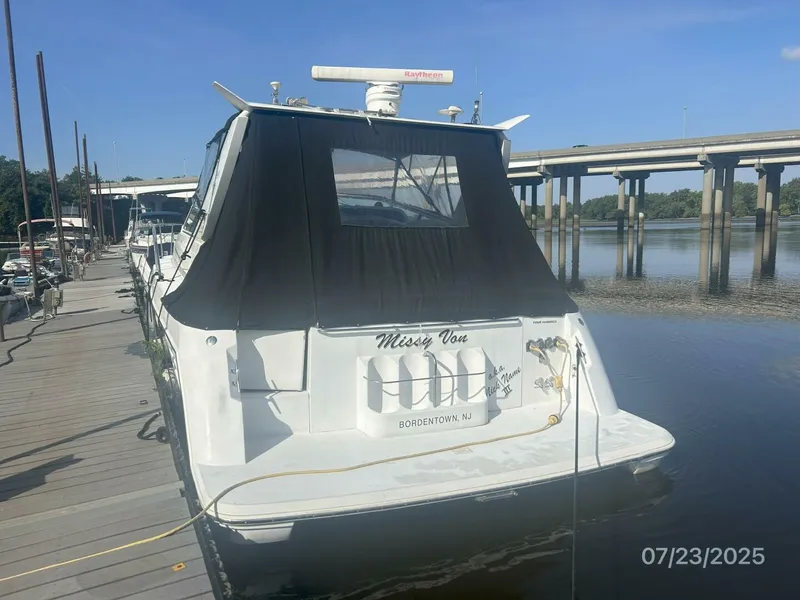 Slide: The Image of 40' Trojan aft profile - 5509149