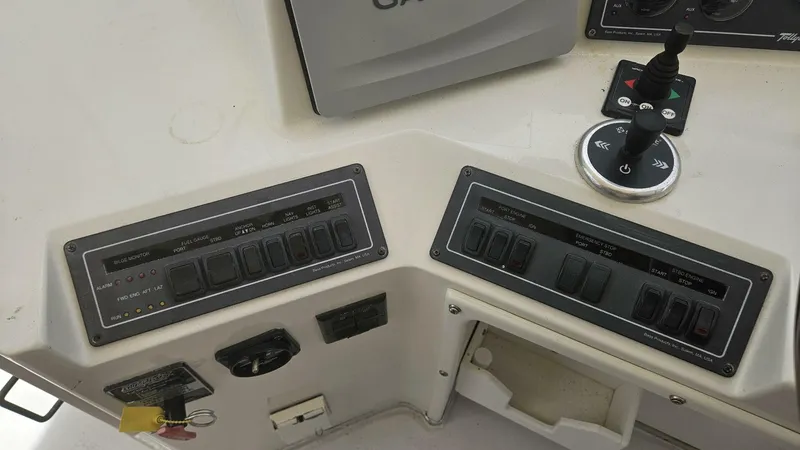 Slide: The Image of Tollycraft 45 1995 - 5509322