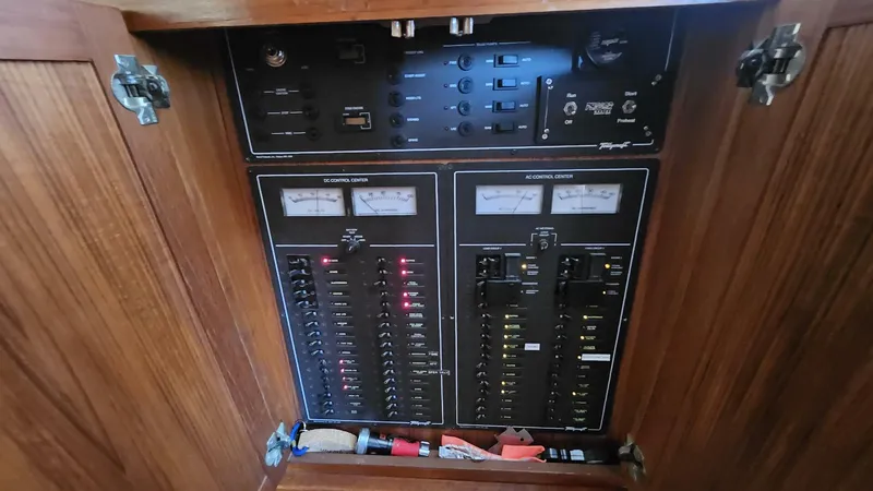 Slide: The Image of Tollycraft 45 1995 - 5509275