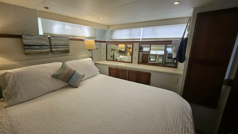 Slide: The Image of Tollycraft 45 1995 - 5509279