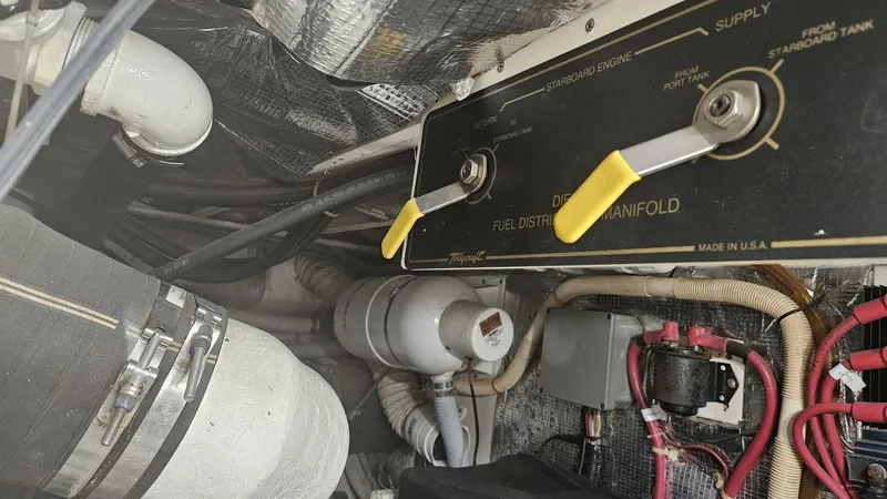 Slide: The Image of Tollycraft 45 1995 - 5509332