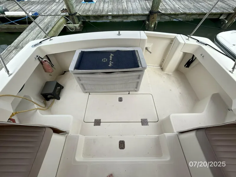 Slide: The Image of 34' Mainship cockpit3 - 5509372