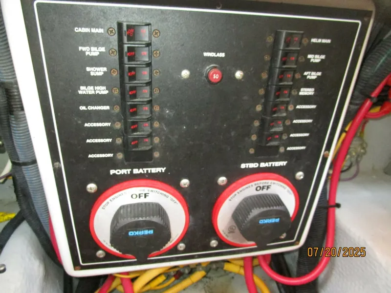 Slide: The Image of 34' Mainship electrical panel2 - 5509376