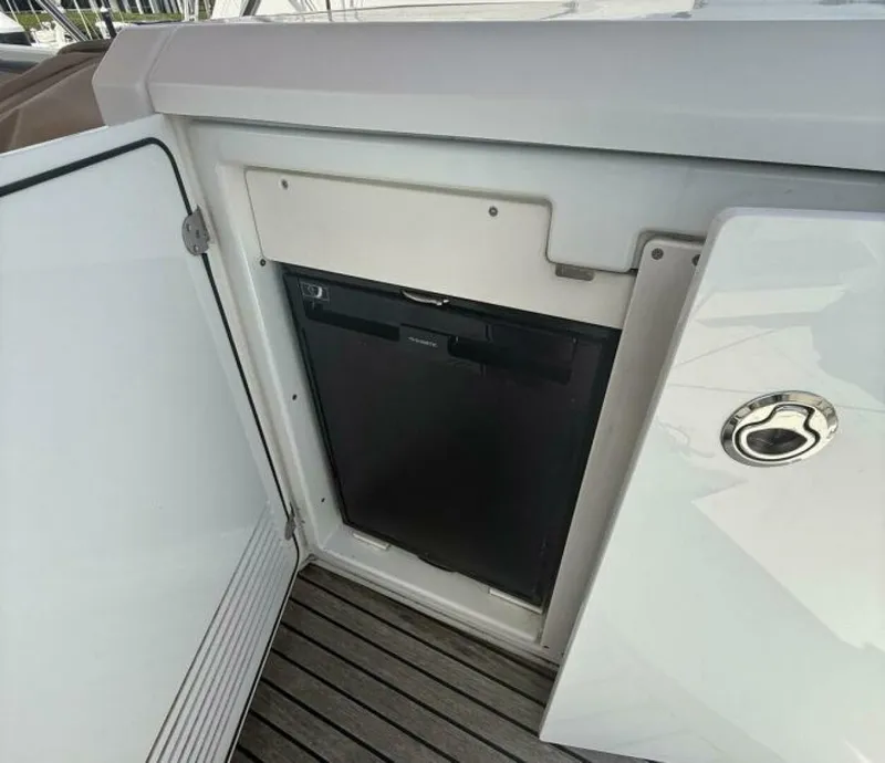 Slide: The Image of Beneteau 44 Swift Trawler 2016 - 5776301
