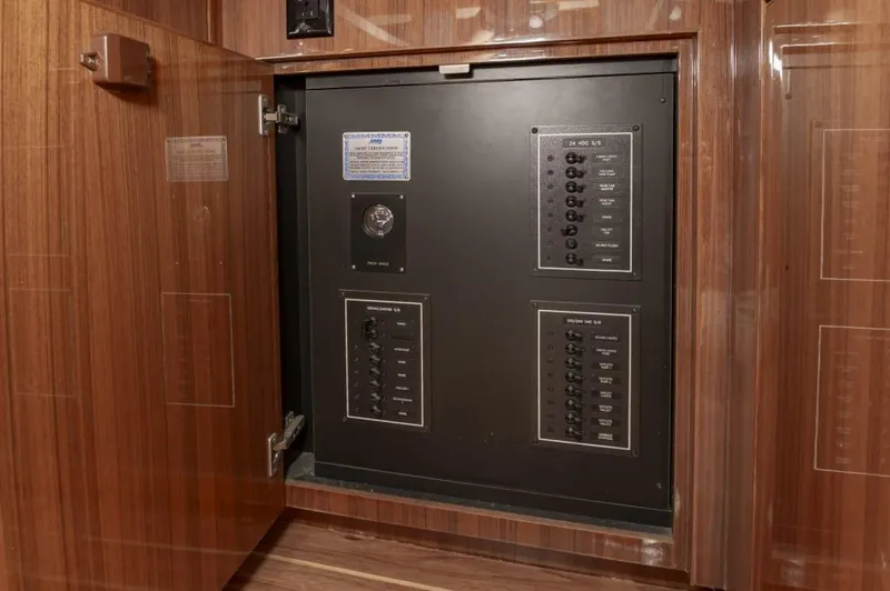 Slide: The Image of E98b67b3 6be2 40f7 977f 07123e21e174 - 5889211