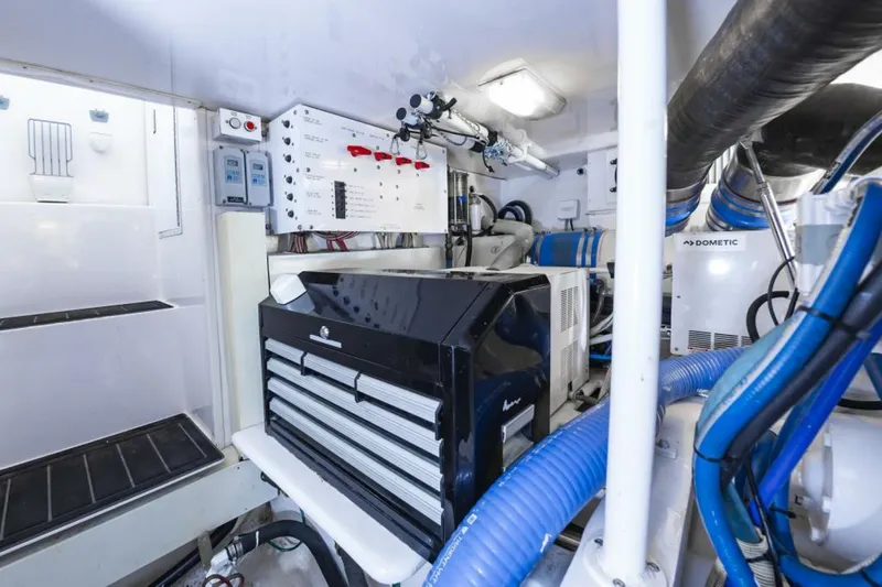 Slide: The Image of B138e410 Fe60 42fc 97f5 057a149f50a6 - 5889244