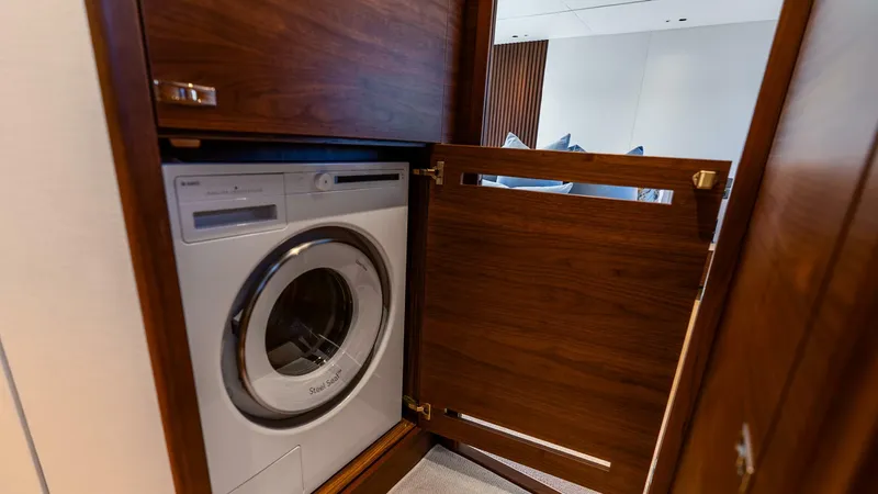 Slide: The Image of Princess X80 2024 - 5512189