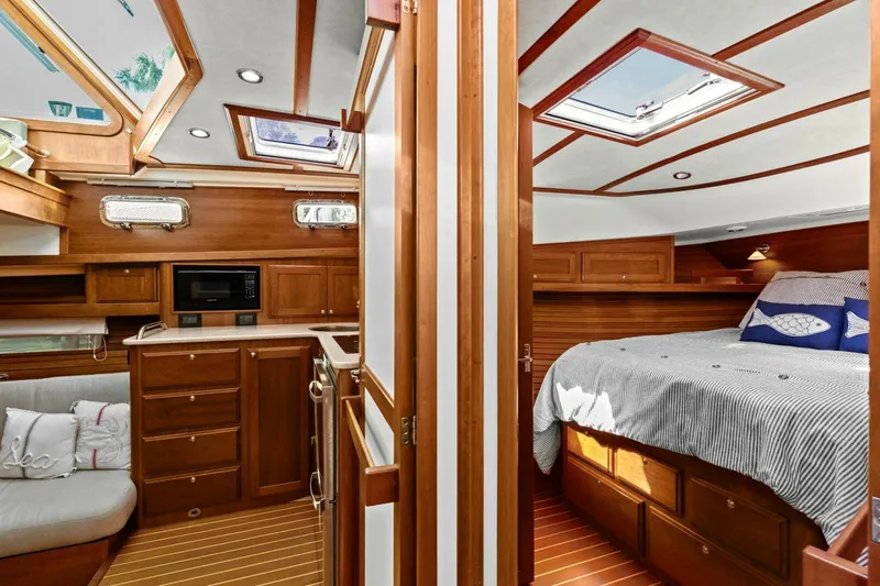 Slide: The Image of 2013 Sabre 38 Salon Express- FIVE O'CLOCK- Master Stateroom - 5512803