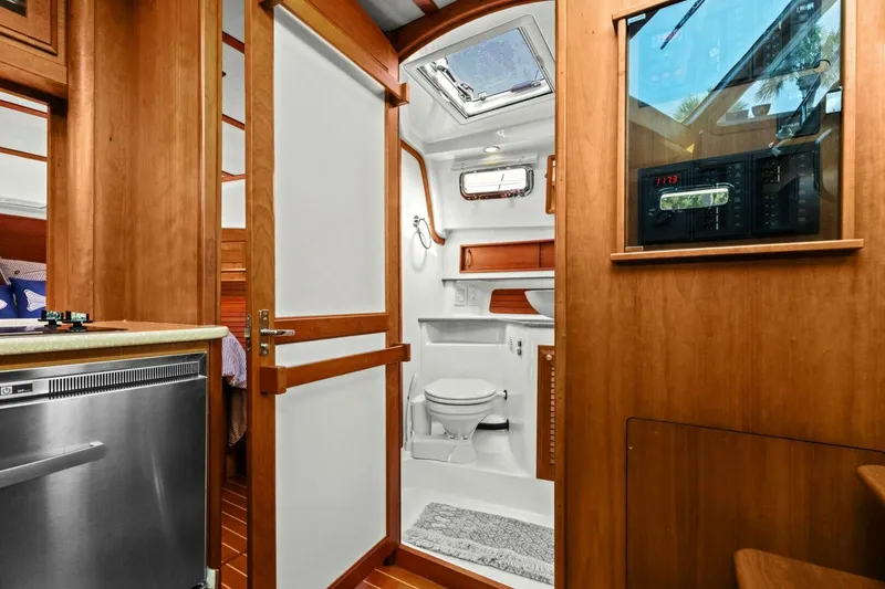 Slide: The Image of 2013 Sabre 38 Salon Express- FIVE O'CLOCK- Master Head - 5512802