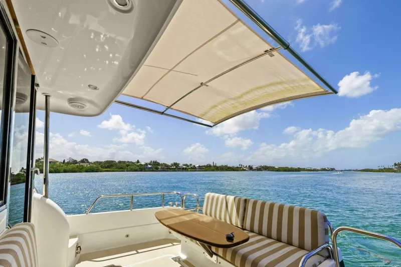 Slide: The Image of 2013 Sabre 38 Salon Express- FIVE O'CLOCK- Cockpit - 5512760