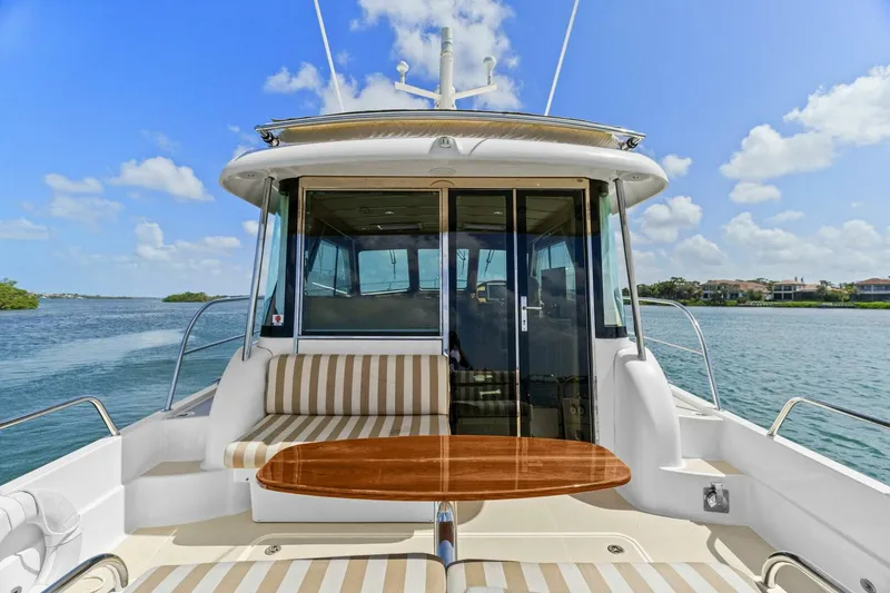 Slide: The Image of 2013 Sabre 38 Salon Express- FIVE O'CLOCK- Cockpit - 5512762