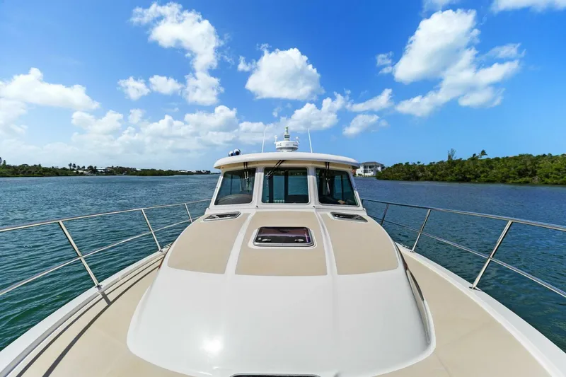 Slide: The Image of 2013 Sabre 38 Salon Express- FIVE O'CLOCK- Bow - 5512770