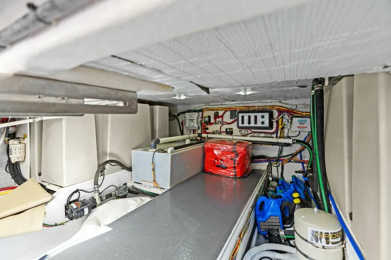 Slide: The Image of 2013 Sabre 38 Salon Express- FIVE O'CLOCK- Engine - 5512809