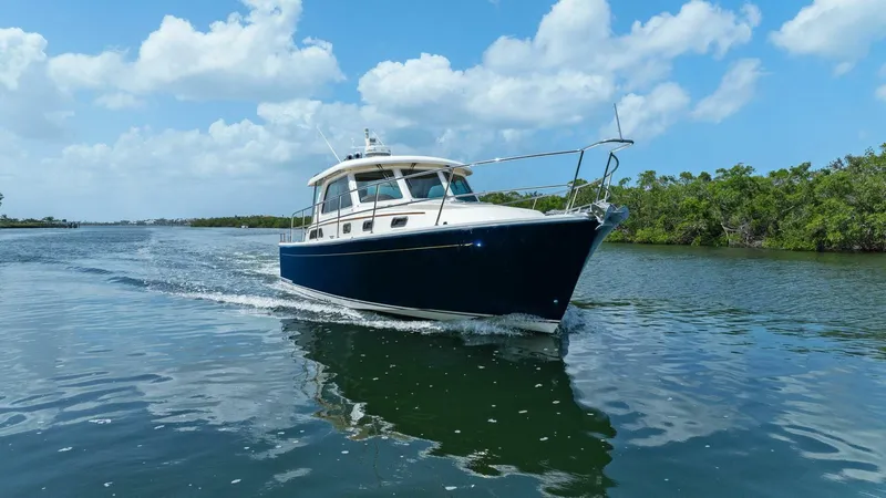 Slide: The Image of 2013 Sabre 38 Salon Express- FIVE O'CLOCK- Profile - 5512754