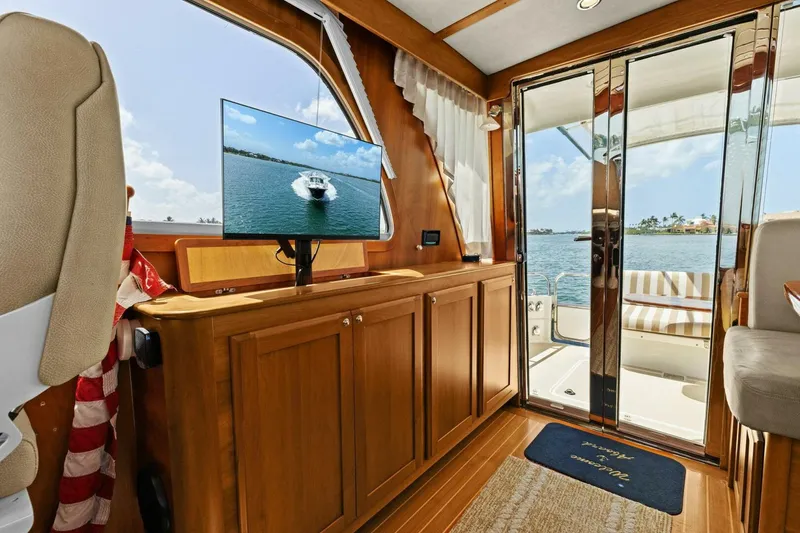 Slide: The Image of 2013 Sabre 38 Salon Express- FIVE O'CLOCK- Salon - 5512777