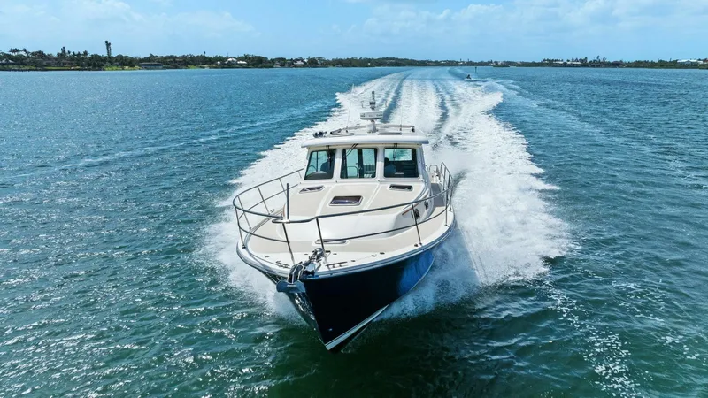 Slide: The Image of 2013 Sabre 38 Salon Express- FIVE O'CLOCK- Bow Profile - 5512756