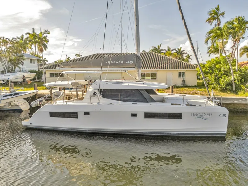 Slide: The Image of Leopard 45 Owners Version 2020 - 5511965