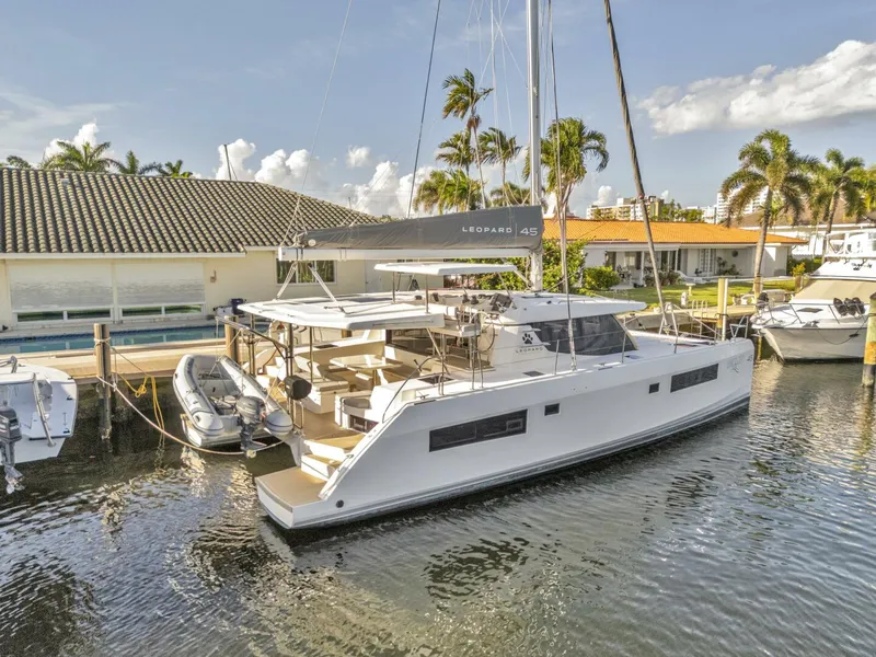 Slide: The Image of Leopard 45 Owners Version 2020 - 5511968