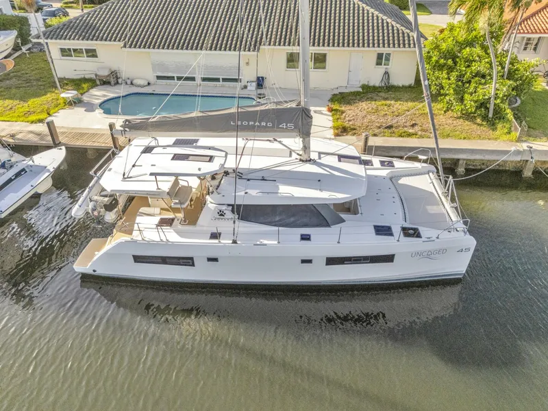 Slide: The Image of Leopard 45 Owners Version 2020 - 5511987