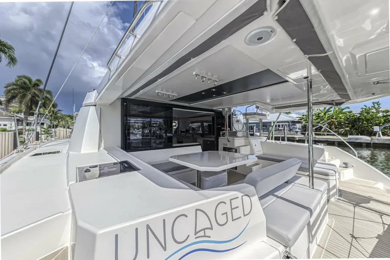 Slide: The Image of Leopard 45 Owners Version 2020 - 5511995