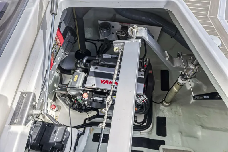 Slide: The Image of Leopard 45 Owners Version 2020 - 5511997