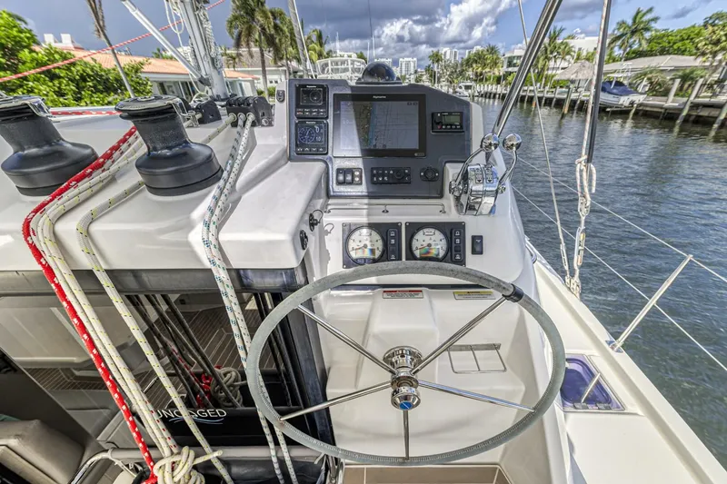 Slide: The Image of Leopard 45 Owners Version 2020 - 5512010